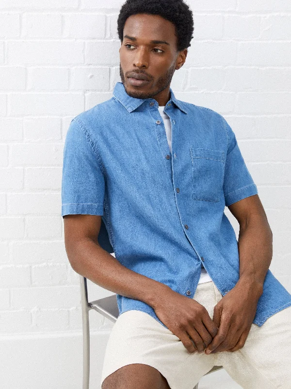 Men's Organic Cotton Casual Shirts with a Soft Handfeel for Everyday ComfortShort Sleeve Light Denim Shirt Men's Organic Cotton Casual Shirts with a Soft Handfeel for Everyday ComfortShort Sleeve Light Denim Shirt