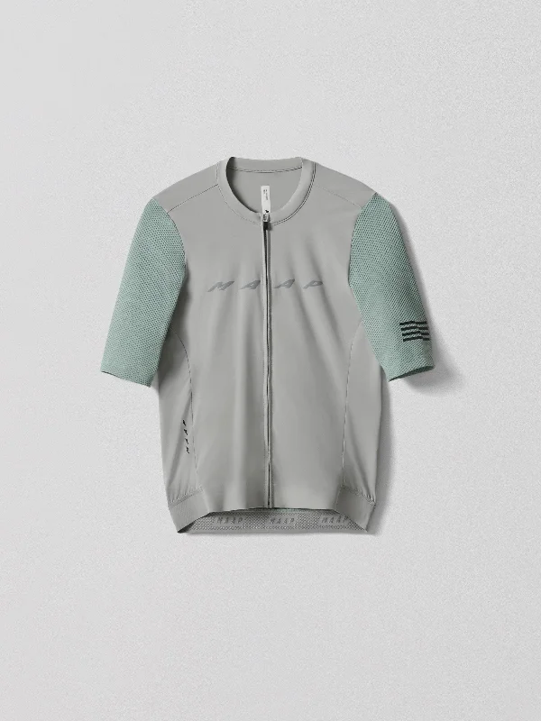 Men's Cycling Jerseys with Reflective Stripes for Safe and Stylish Rides at NightEvade Pro Base Jersey 2.0 Men's Cycling Jerseys with Reflective Stripes for Safe and Stylish Rides at NightEvade Pro Base Jersey 2.0