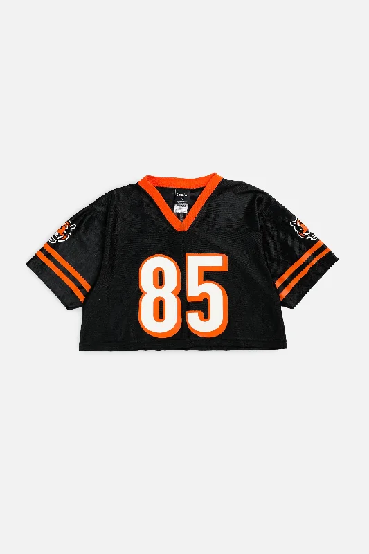 Men's Basketball Jerseys with Signature Player Logos for a Fan - Favorite LookRework Crop Cincinnati Bengals NFL Jersey - M Men's Basketball Jerseys with Signature Player Logos for a Fan - Favorite LookRework Crop Cincinnati Bengals NFL Jersey - M