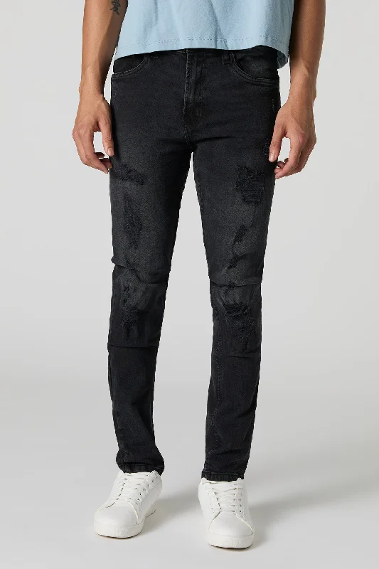 Men's Low - Rise Jeans in a Light Wash for a Casual and Youthful LookBlack Wash Distressed Slim Jean Men's Low - Rise Jeans in a Light Wash for a Casual and Youthful LookBlack Wash Distressed Slim Jean