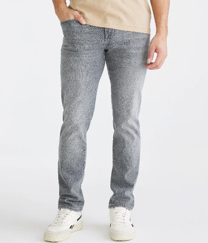 Men's Low - Rise Jeans in a Light Wash for a Casual and Youthful LookAeropostale Slim Jean Men's Low - Rise Jeans in a Light Wash for a Casual and Youthful LookAeropostale Slim Jean