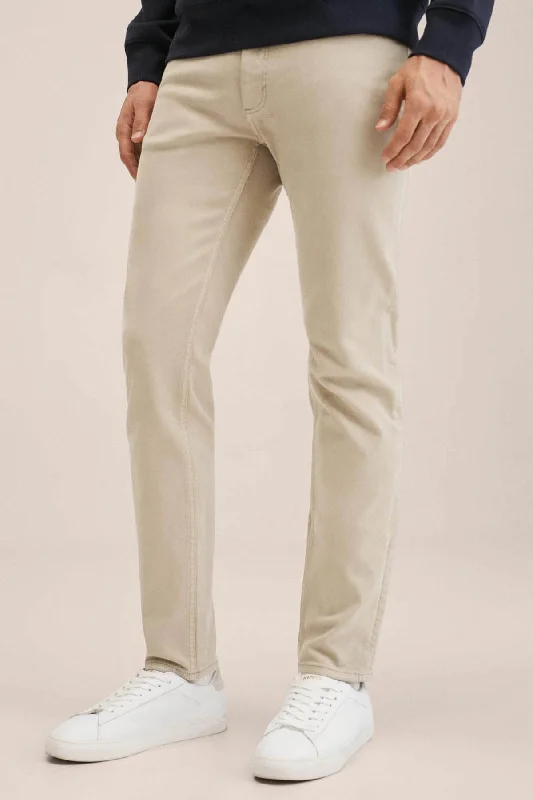 Men's Jeans with a Cargo - Inspired Knee Pocket for Extra StorageMANGO