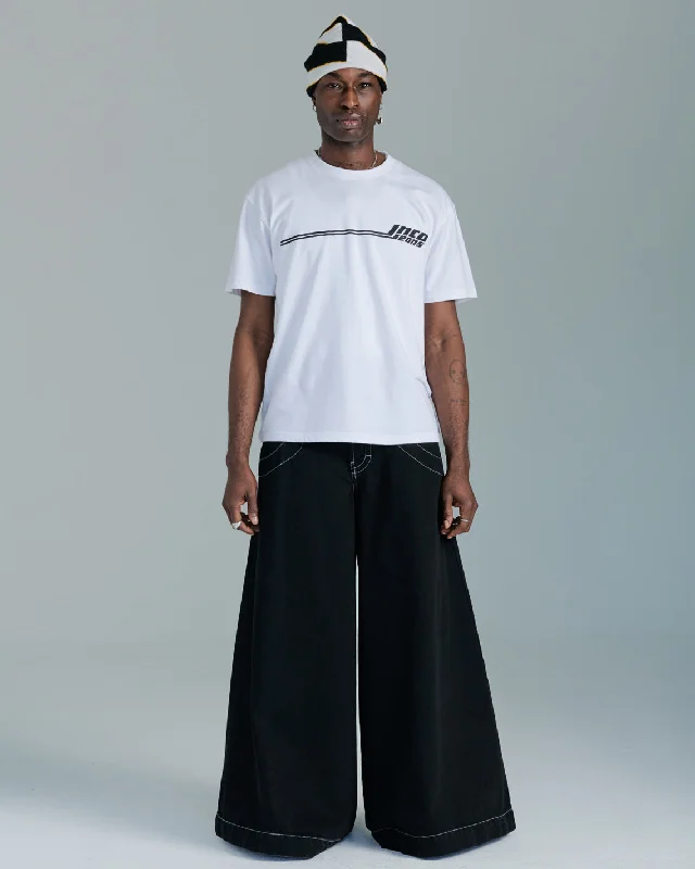 Men's Colored Jeans in Burgundy for a Bold and Fashion - Forward LookConvict. 50". Jet Black. Men's Colored Jeans in Burgundy for a Bold and Fashion - Forward LookConvict. 50". Jet Black.