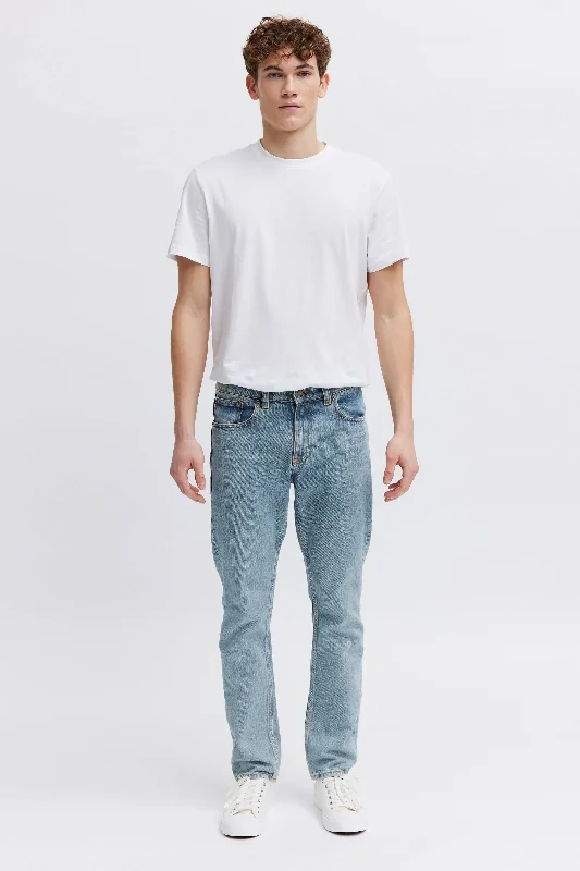 Men's High - Waisted Jeans in a Medium Wash for a Vintage - Style RevivalElement™ Arctic Classic Men's High - Waisted Jeans in a Medium Wash for a Vintage - Style RevivalElement™ Arctic Classic