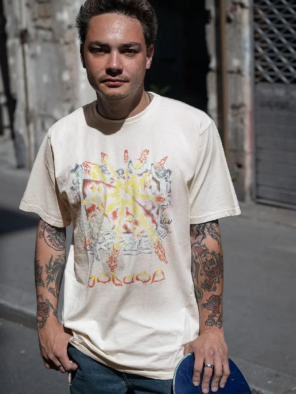 Men's Cargo Jeans with Multiple Pockets for a Practical and Outdoor - Friendly LookFeatured Artist Sam Ryser Short Sleeve Tee - Off White Men's Cargo Jeans with Multiple Pockets for a Practical and Outdoor - Friendly LookFeatured Artist Sam Ryser Short Sleeve Tee - Off White