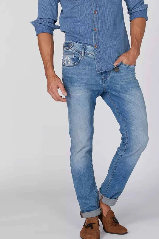 Men's Colored Jeans in Burgundy for a Bold and Fashion - Forward LookSplash