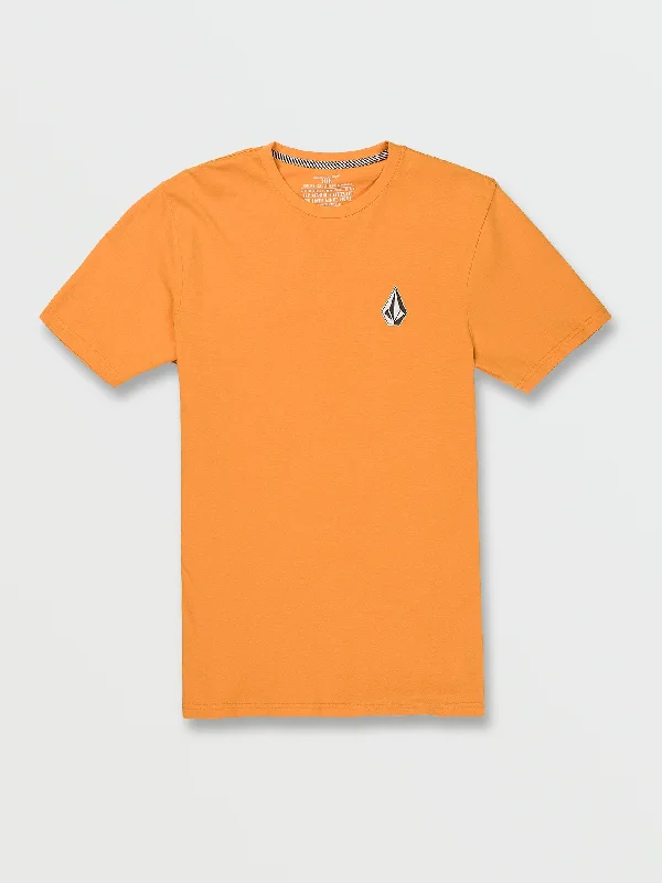 Plus Size Men's Relaxed Fit Jeans with a Tapered Leg for a Laid - Back VibeIconic Stone Short Sleeve Tee - Sunburst Plus Size Men's Relaxed Fit Jeans with a Tapered Leg for a Laid - Back VibeIconic Stone Short Sleeve Tee - Sunburst
