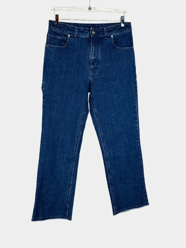 Men's Low - Rise Jeans in a Light Wash for a Casual and Youthful LookJeans With Zipper Detail Men's Low - Rise Jeans in a Light Wash for a Casual and Youthful LookJeans With Zipper Detail