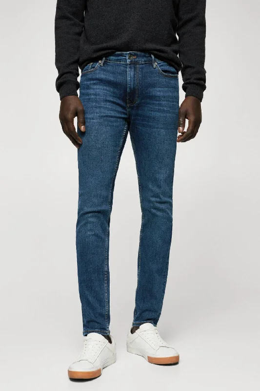 Men's Jeans with a Button - Fly for a Traditional and Classic AestheticMANGO