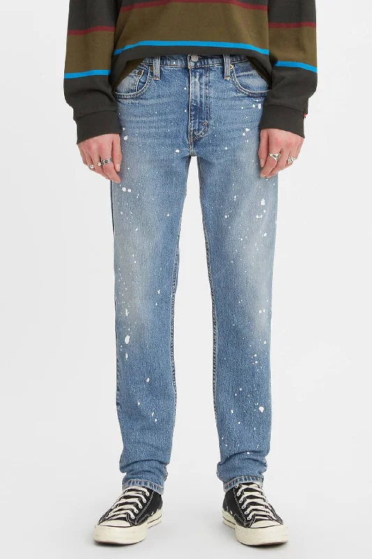 Men's Slim Fit Stretch Jeans in Dark Wash for a Modern and Comfortable LookLevi's