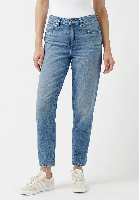 Men's Jeans with a Button - Fly for a Traditional and Classic AestheticMargot Mom Jeans in Broken-in Wash - BL15903 Men's Jeans with a Button - Fly for a Traditional and Classic AestheticMargot Mom Jeans in Broken-in Wash - BL15903