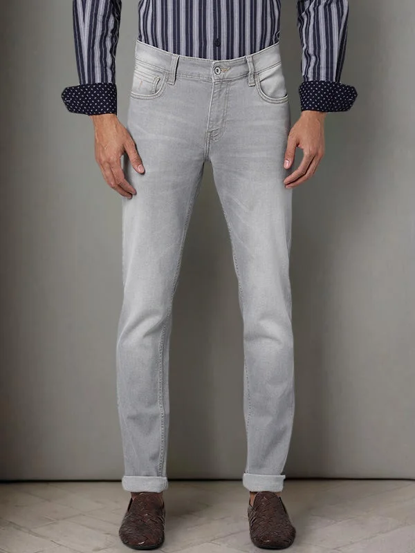 Men's Slim Fit Stretch Jeans in Dark Wash for a Modern and Comfortable LookMen Brooklyn Fit Stretchable Jeans Men's Slim Fit Stretch Jeans in Dark Wash for a Modern and Comfortable LookMen Brooklyn Fit Stretchable Jeans