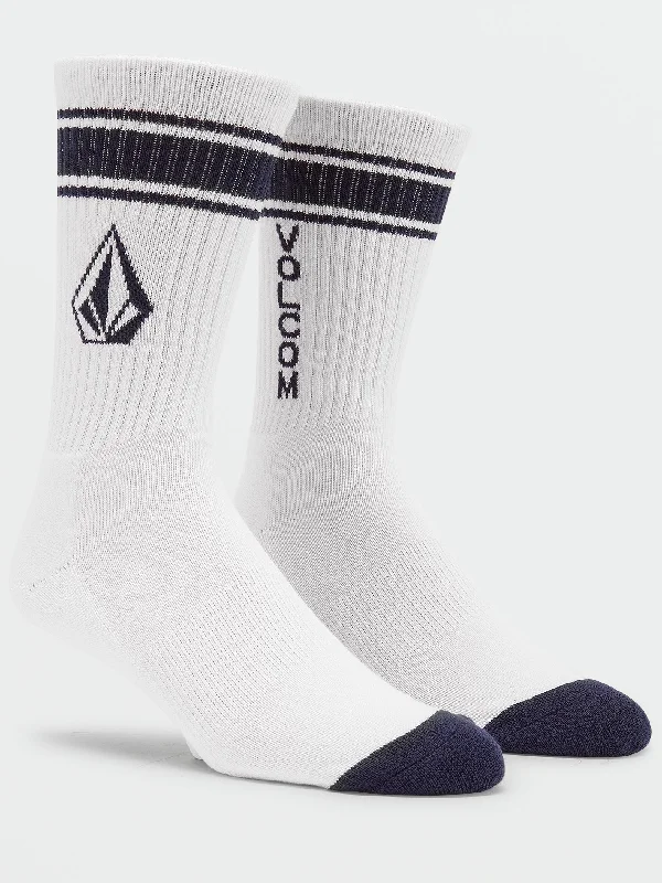 Men's Jeans with a Frayed Hem for a Casual and Effortless StyleVibes Socks - Navy