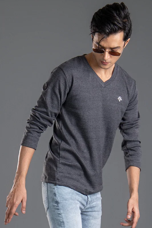 Men's Straight Leg Raw Denim Jeans for a Minimalist and Durable OptionDark Grey V Neck Sweatshirt Men's Straight Leg Raw Denim Jeans for a Minimalist and Durable OptionDark Grey V Neck Sweatshirt