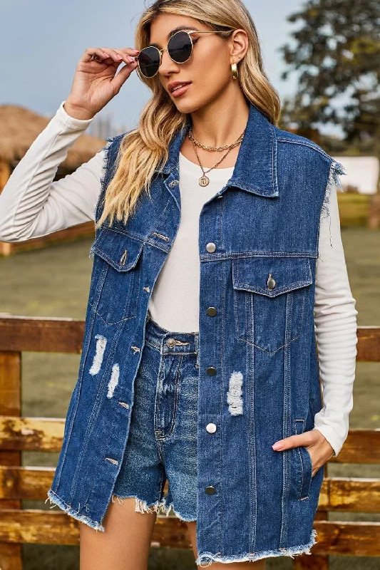 Plus Size Men's Bootcut Jeans with a Belt Loop Upgrade for a Stylish TouchSleeveless Button-Up Collared Denim Top with Pockets