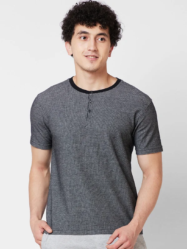 Men's ribbed cuffs and hem polo shirts for a textured lookJacquard Henley