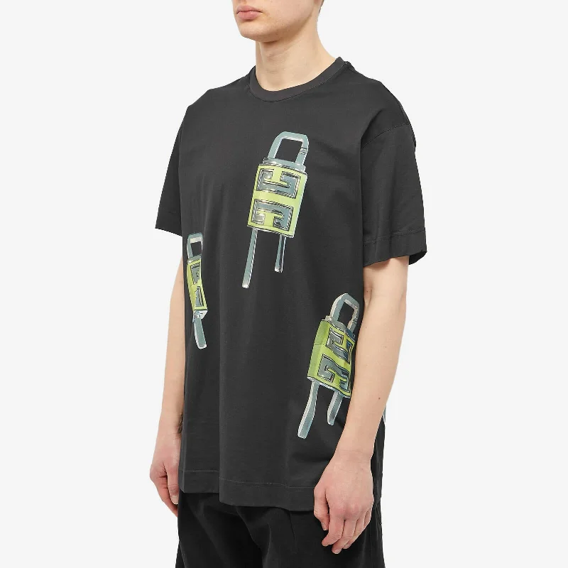Men's button - down spread collar polo shirts for business casualGI - Men 'Black' 4G Lock Graphic Printed Oversized T-Shirt GI796 Men's button - down spread collar polo shirts for business casualGI - Men 'Black' 4G Lock Graphic Printed Oversized T-Shirt GI796