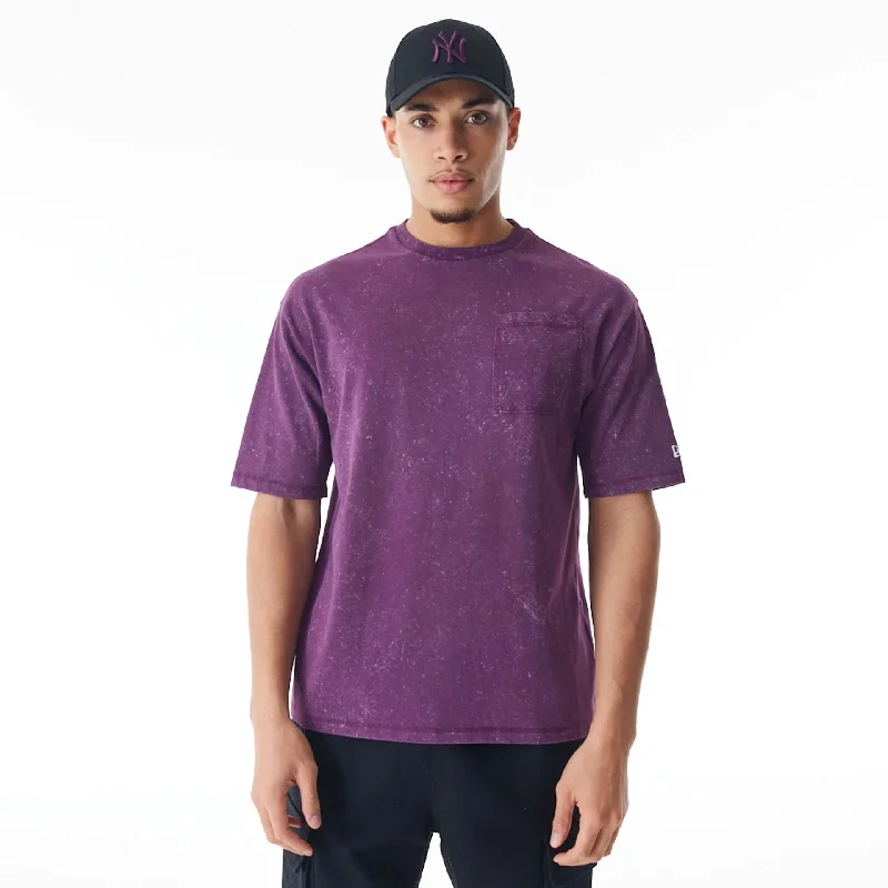 Men's distressed denim - look t - shirts with a rugged appealNew Era Wash Dark Purple Oversized T-Shirt Men's distressed denim - look t - shirts with a rugged appealNew Era Wash Dark Purple Oversized T-Shirt