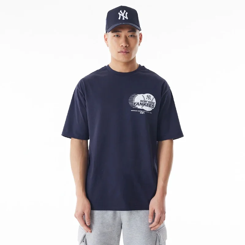 Men's distressed denim - look t - shirts with a rugged appealNew York Yankees Baseball Graphic Navy Oversized T-Shirt Men's distressed denim - look t - shirts with a rugged appealNew York Yankees Baseball Graphic Navy Oversized T-Shirt