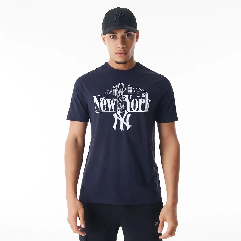 Men's distressed denim - look t - shirts with a rugged appealNew York Yankees MLB Graphic Navy T-Shirt Men's distressed denim - look t - shirts with a rugged appealNew York Yankees MLB Graphic Navy T-Shirt