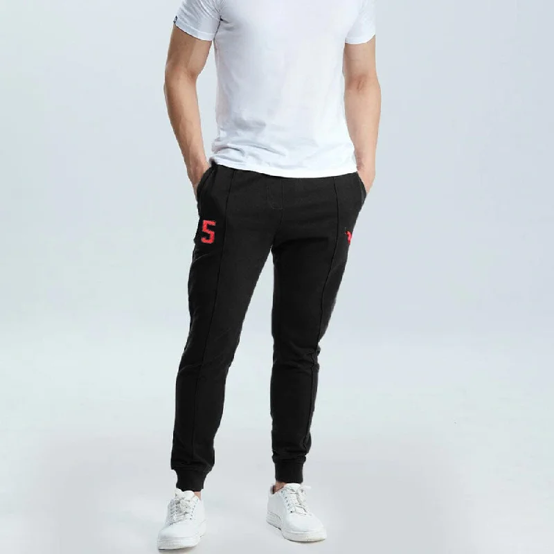 Men's slim fit short sleeve polo shirts with contrast collarsPolo Republica Men's Pony And 5 Embroidered Fleece Jogger Pants Men's slim fit short sleeve polo shirts with contrast collarsPolo Republica Men's Pony And 5 Embroidered Fleece Jogger Pants