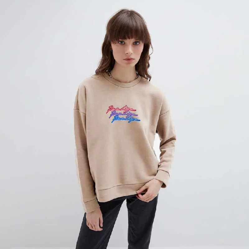 Men's two - tone stripe polo shirts with a preppy stylePolo Republica Women's Dua Lipa Printed Fleece Sweatshirt Men's two - tone stripe polo shirts with a preppy stylePolo Republica Women's Dua Lipa Printed Fleece Sweatshirt