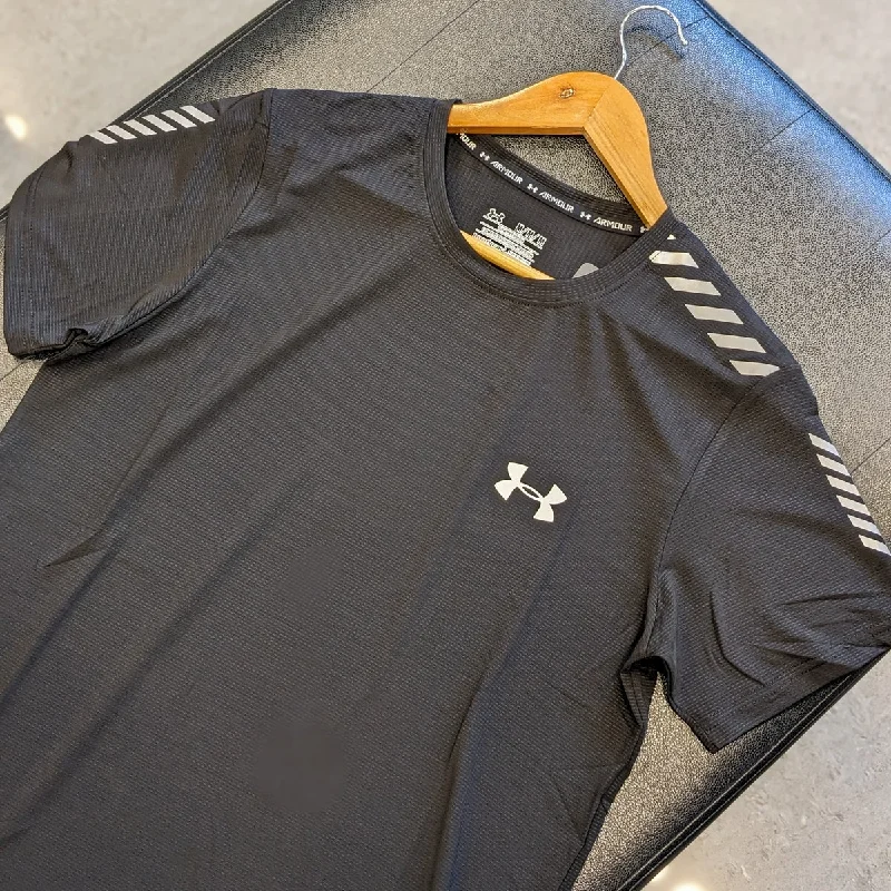 Men's long sleeve classic fit polo shirts with embroidered logosUN - Men 'Black' Short Sleeve Dry Fit T-Shirt SP01 Men's long sleeve classic fit polo shirts with embroidered logosUN - Men 'Black' Short Sleeve Dry Fit T-Shirt SP01