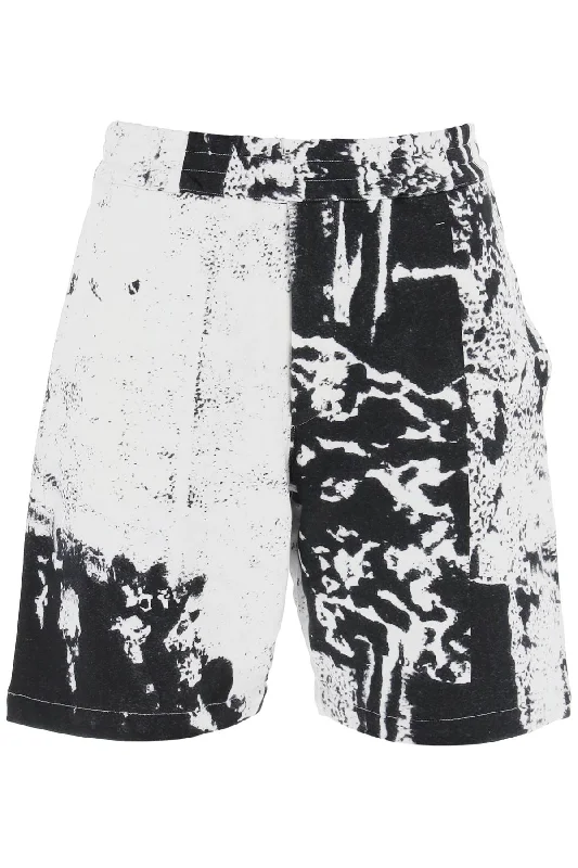 Men's adjustable - length convertible shorts for versatile useAlexander Mcqueen Men's Fold Print Sweat Shorts Men's adjustable - length convertible shorts for versatile useAlexander Mcqueen Men's Fold Print Sweat Shorts