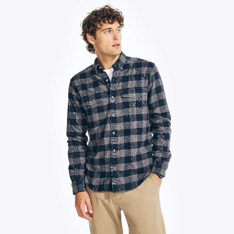 Men's plus - size pocket t - shirts with a classic lookNautica Mens Sustainably Crafted Plaid Flannel Shirt Men's plus - size pocket t - shirts with a classic lookNautica Mens Sustainably Crafted Plaid Flannel Shirt