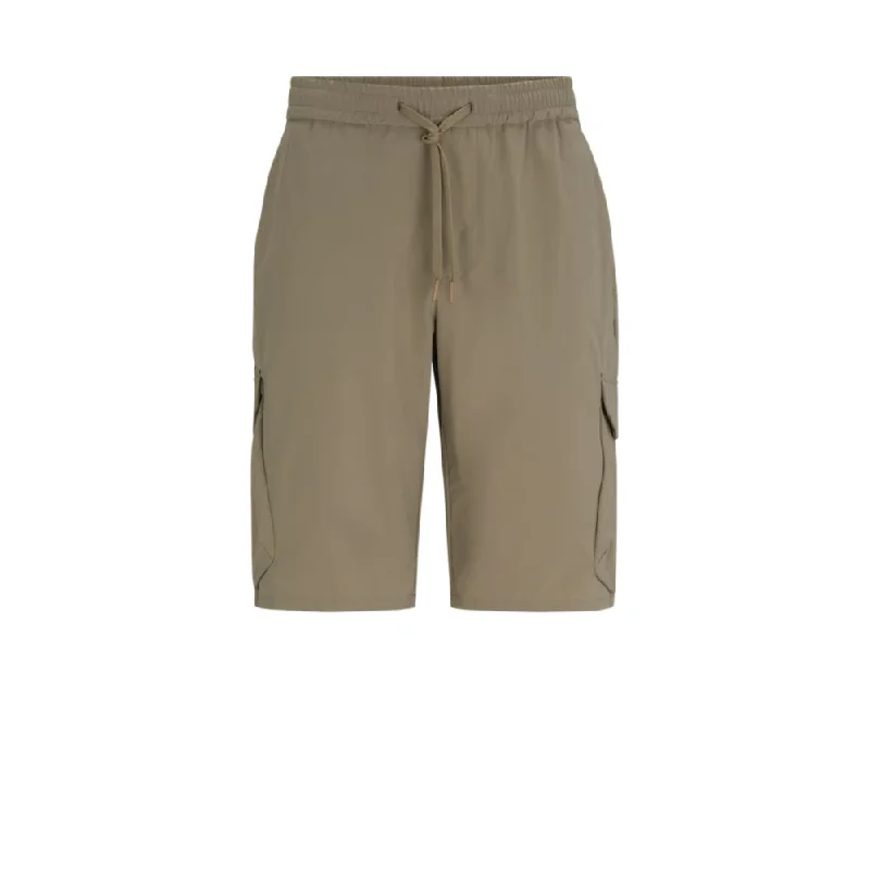 Men's zip - pocket canvas shorts for added functionality during travelTapered-fit shorts in easy-iron quick-dry poplin Men's zip - pocket canvas shorts for added functionality during travelTapered-fit shorts in easy-iron quick-dry poplin