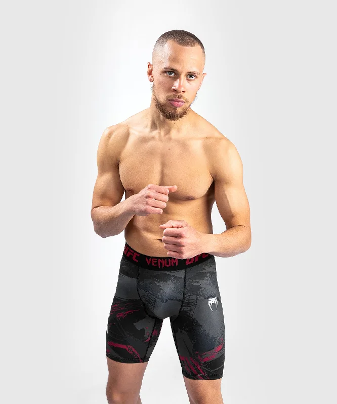 Men's ripped denim shorts for a trendy streetwear aestheticUFC Venum Authentic Fight Week 2.0 Men’s Vale Tudo Short - Black/Red Men's ripped denim shorts for a trendy streetwear aestheticUFC Venum Authentic Fight Week 2.0 Men’s Vale Tudo Short - Black/Red